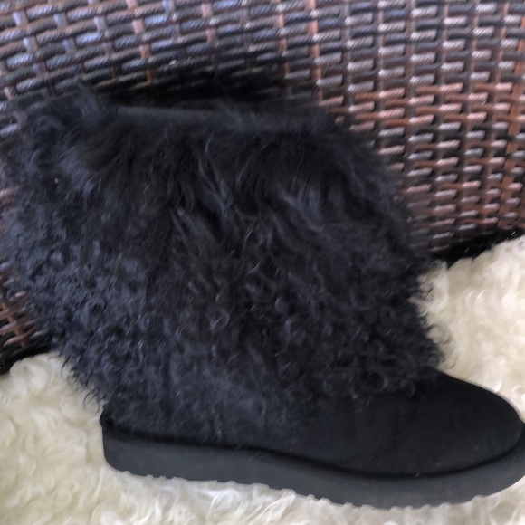 Ugg Women's Twinface Mongolian Sheepskin Cuff Boots - Picture 7 of 16